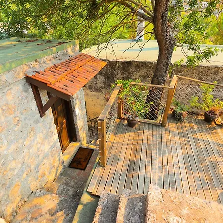 Fuemehan Tarihi Tas Ev Since 1820 Villa *